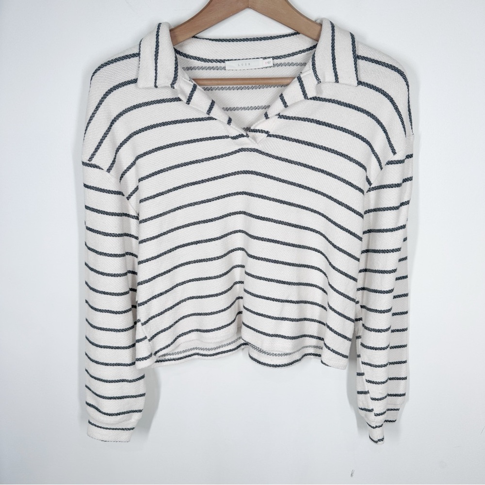 Lush White & Black Striped Collared V-Neck Pullover Hoodie